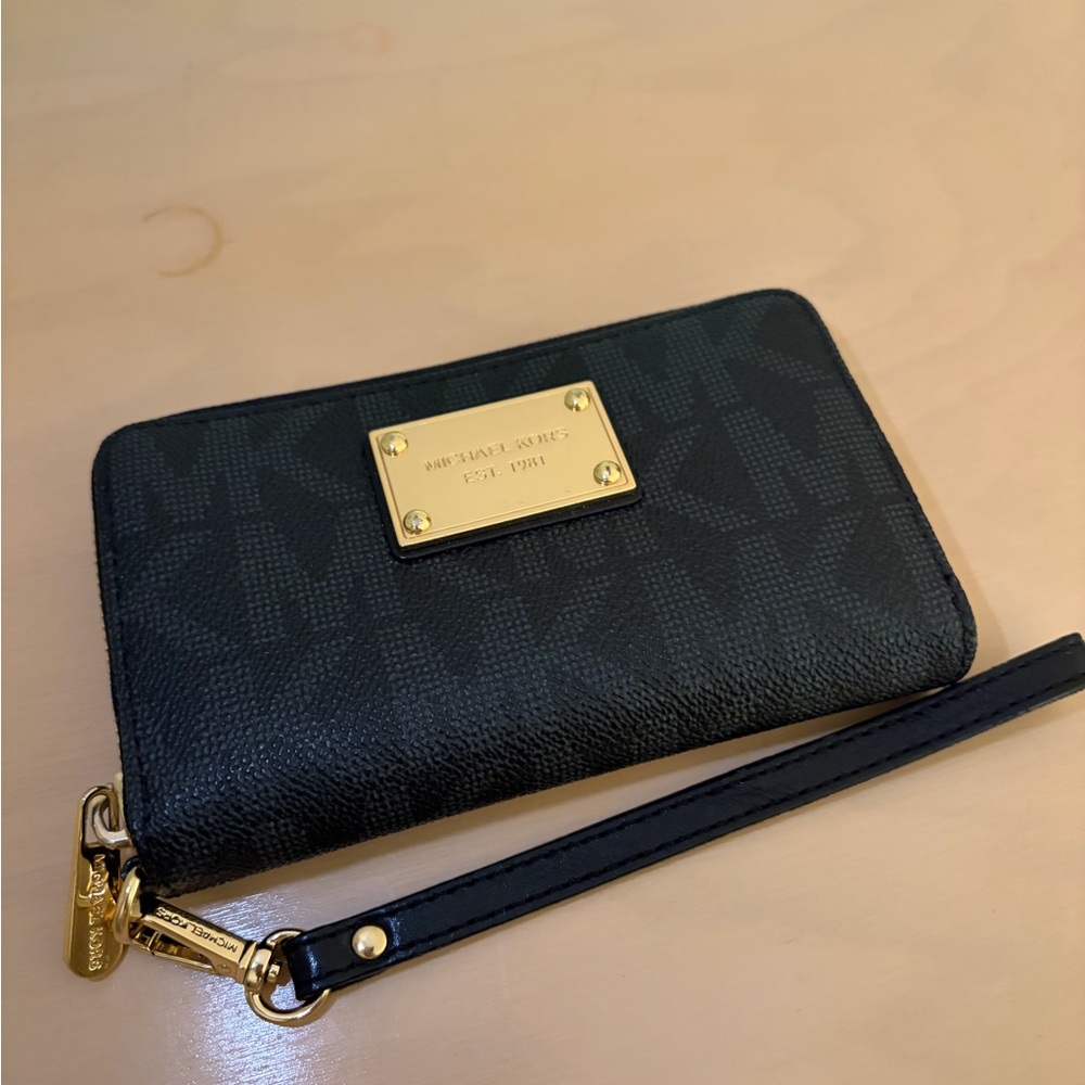 Michael Kors Black Leather Wristlet Wallet
